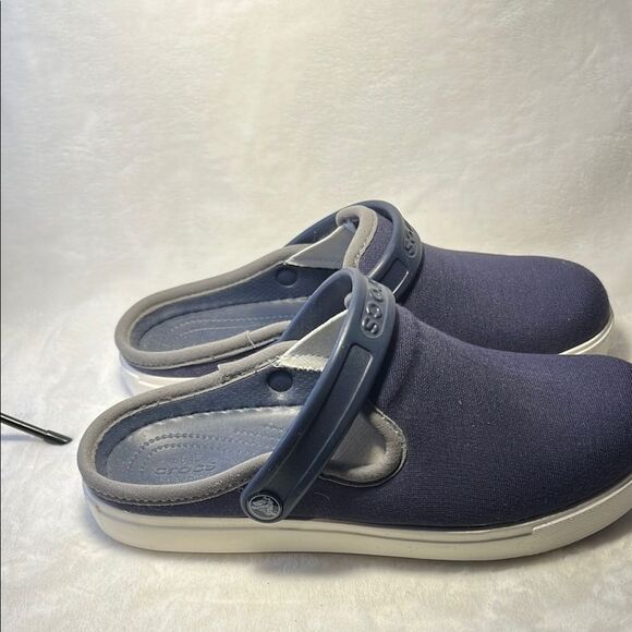 CROCS Citilane Canvas Clog -Dark Blue Canvas Slip-Ons -Size 6 - NWOT - Picture 2 of 7